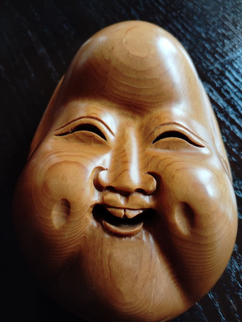 木製面　おかめ 　お多福　お福　木彫り　頬ぷっくり　鼻ぺちゃ　 エクボが可愛い面