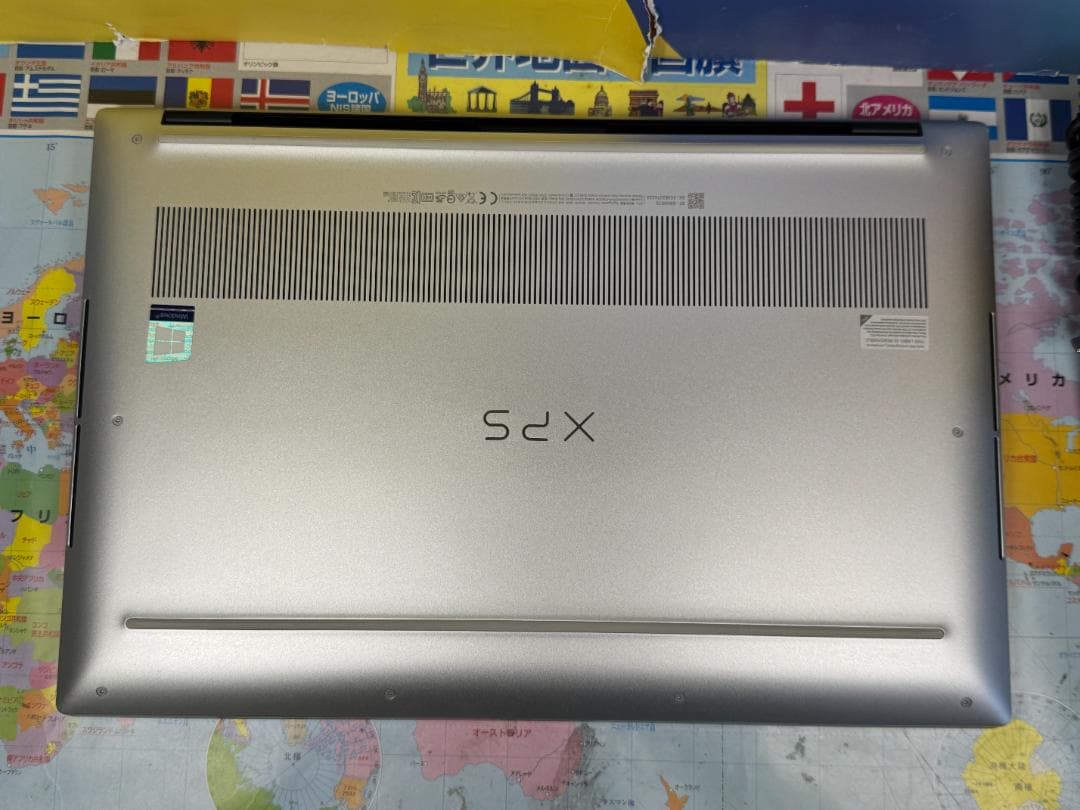 極美品 2TB デル XPS 15 9500 タッチ UHD+ GTX1650