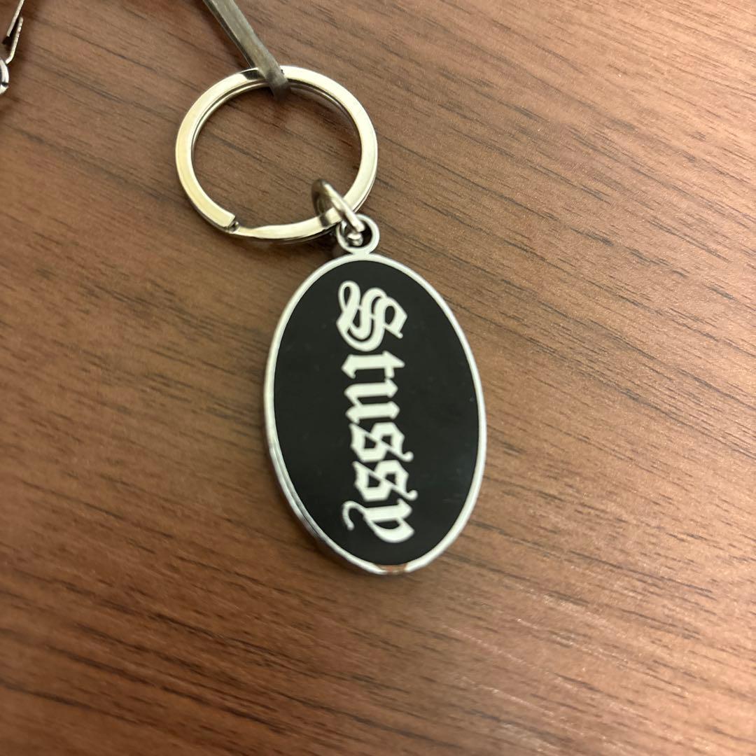 hufカラビナ　ストゥーシー　supreme エクストララージ　キーホルダー