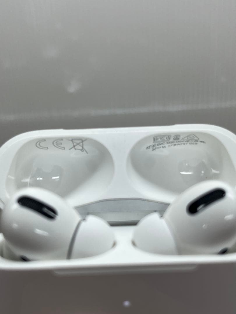 Apple AirPods Pro 第1世代　ワイヤレスイヤホン
