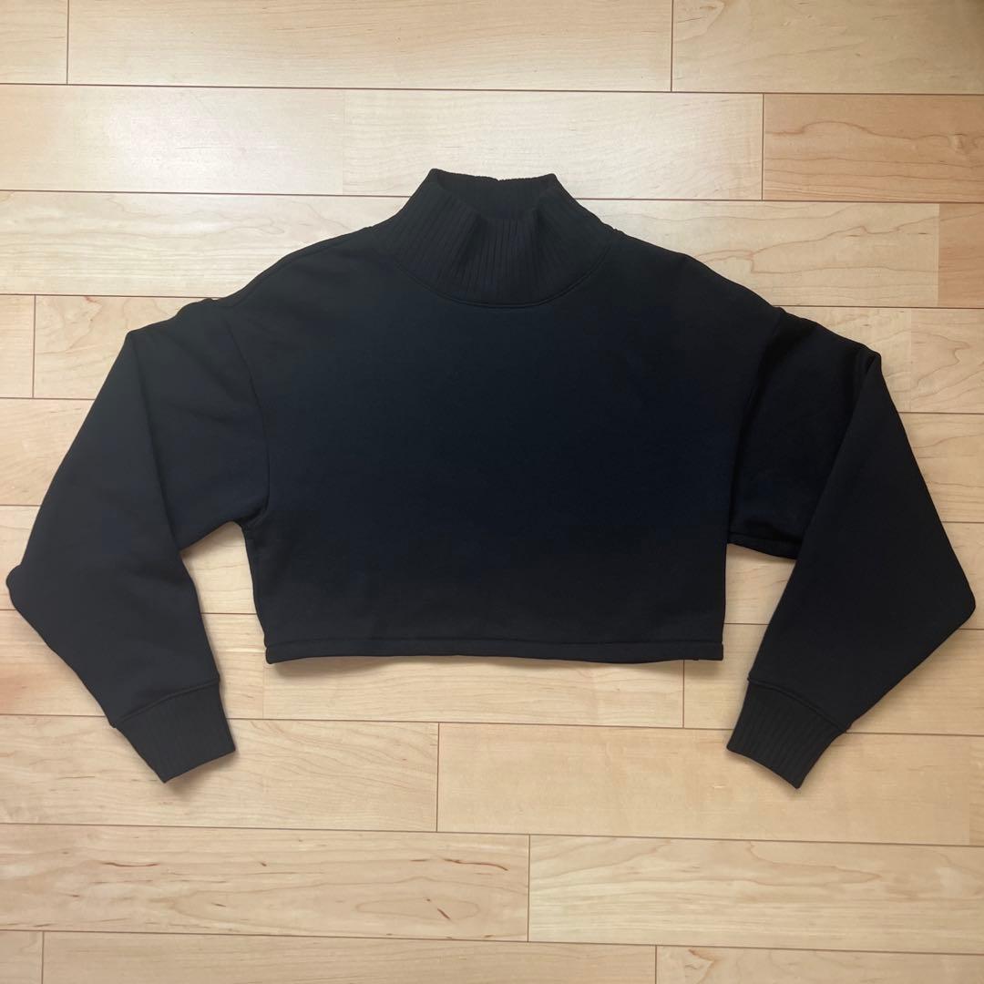 試着のみ ALO Cropped Serenity Coverup 黒 XS