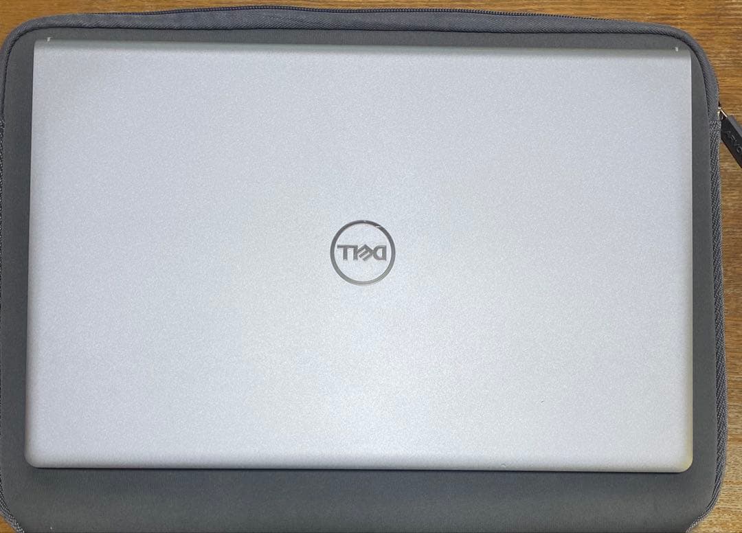 DELL Inspiron 15 3511 15.6インチ　8G 256GB