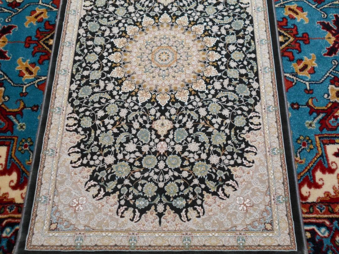 立体柄、144万ノット！本場イラン産 絨毯！70×120cm‐50001