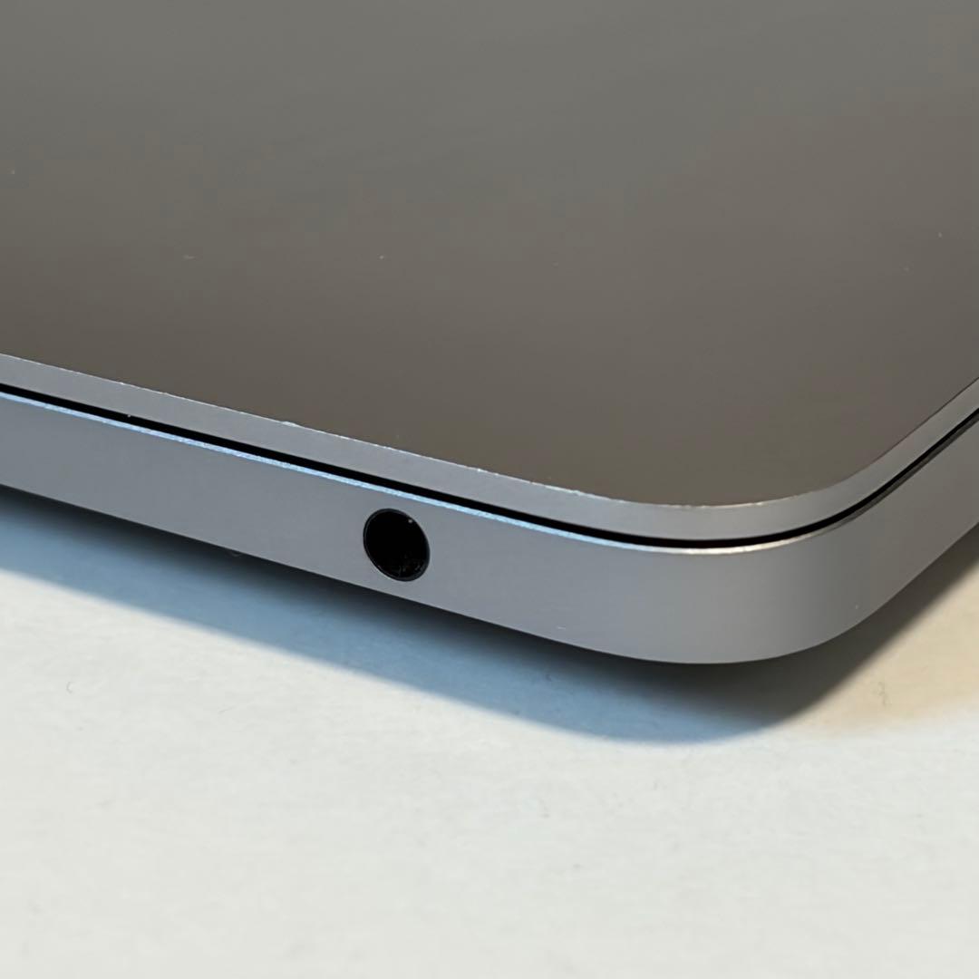 MacBook Air 13インチ シルバー MGN63J/A アダプタ未使用