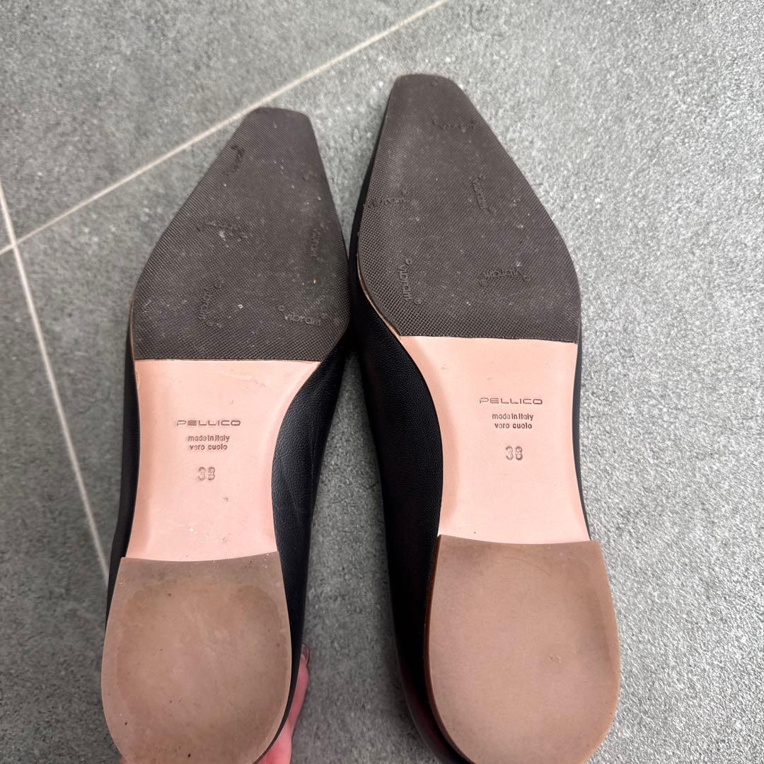 PELLICO ブラック スクエアトゥフラットシューズ 38