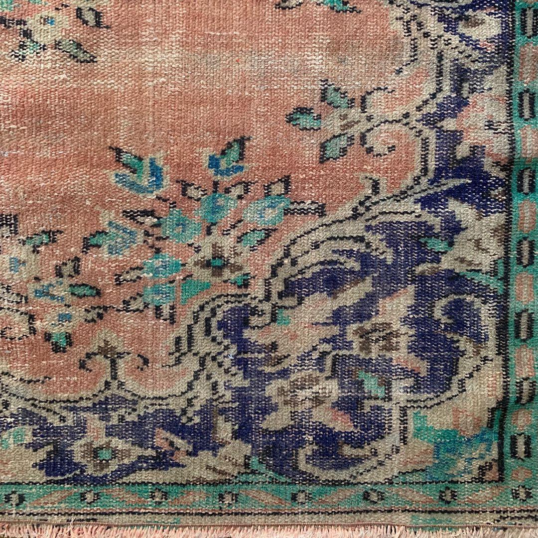 超大判　コーラルピンク244×132 インディゴブルー　トルコヴィンテージラグ