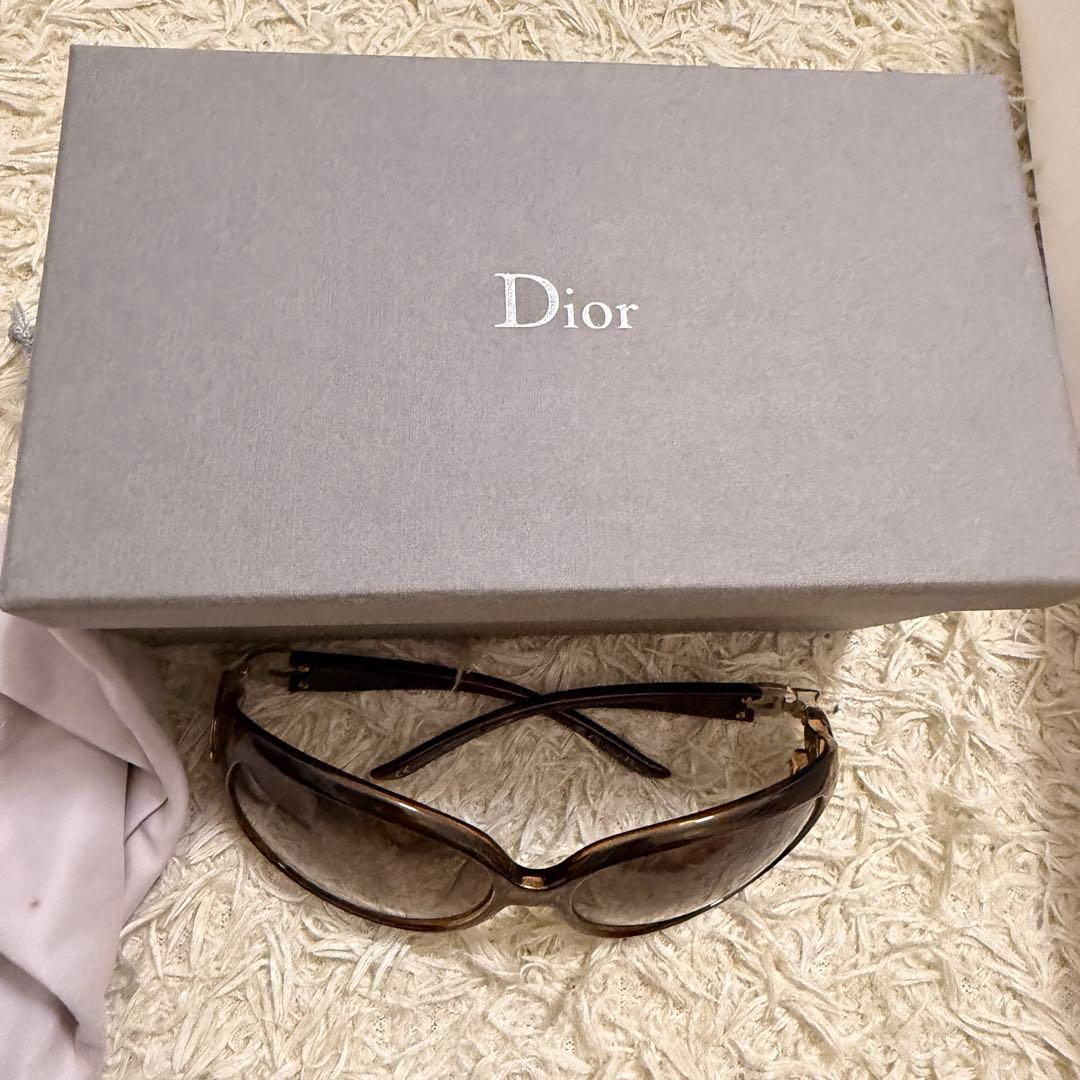 美品　付属品完備　ディオール　レディ　サングラス　定価37800円