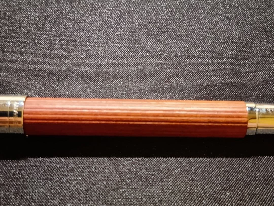 ファーバーカステル　クラシック　ペルナンブコ　旧ロゴ　万年筆　字幅М