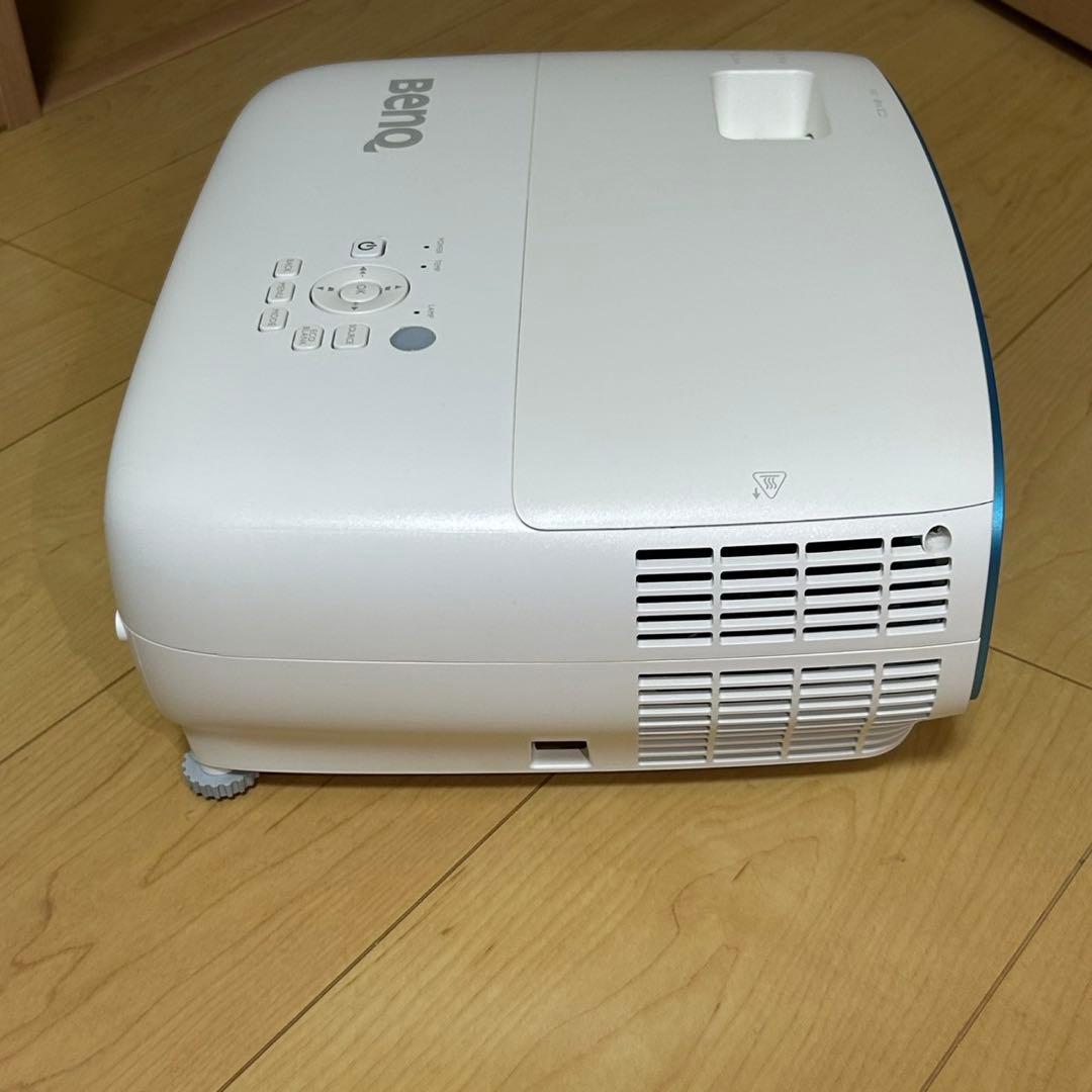 BenQ プロジェクター 4K TK800