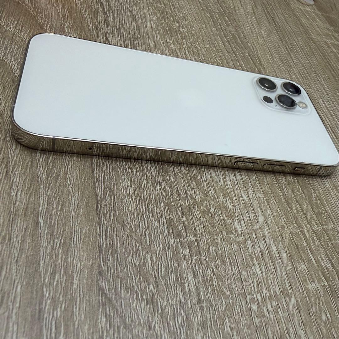 【即日配達】Apple iPhone 12 Pro シルバー 本体