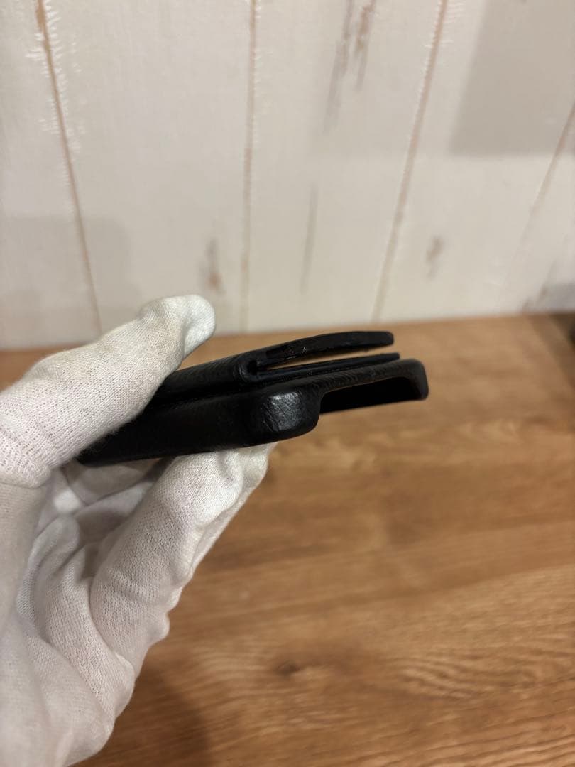 【美品】BALENCIAGA バレンシアガ iPhone13proケース