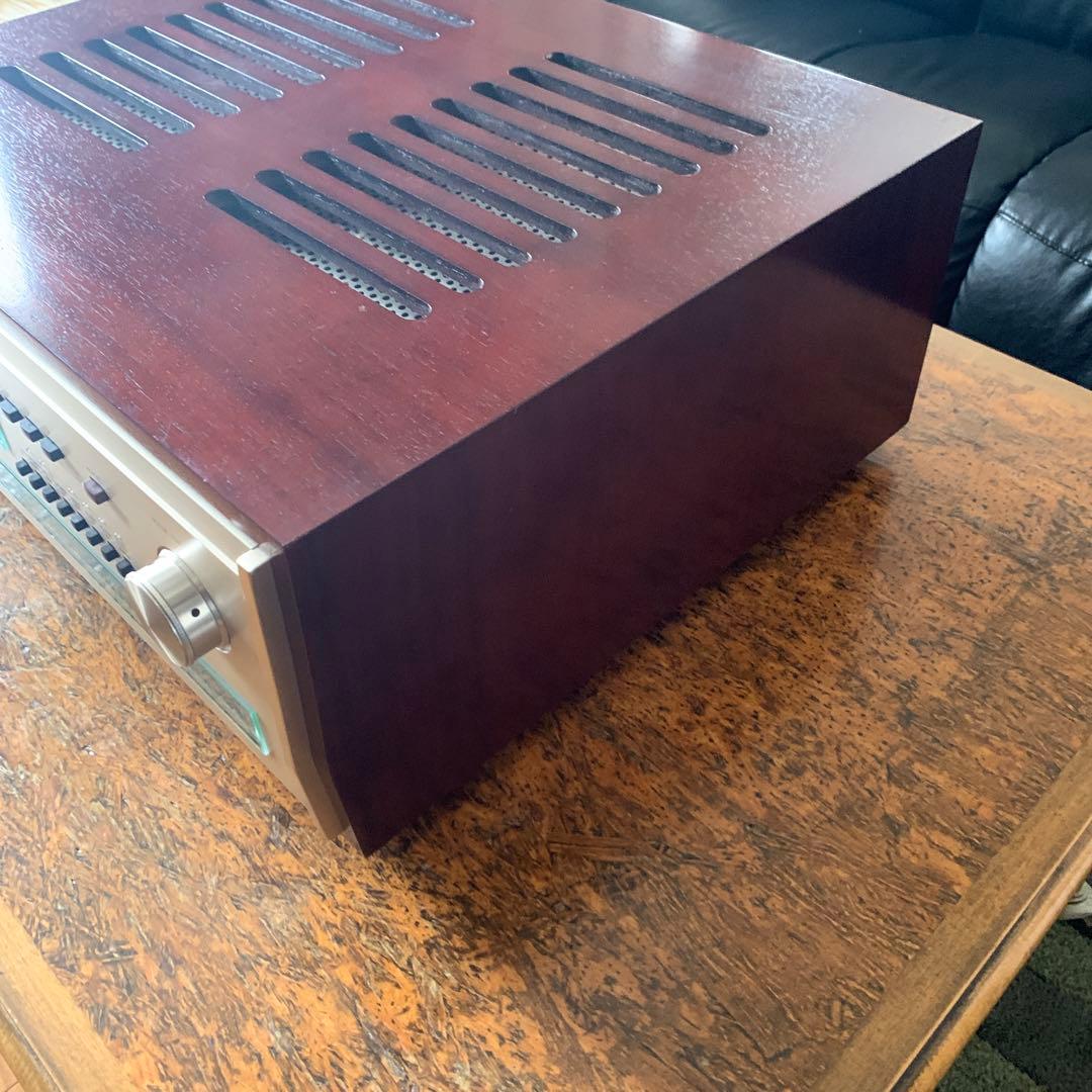 Accuphase T-104FMチューナー