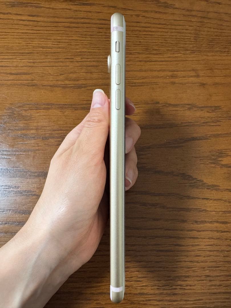 Apple iPhone 7 Plus ゴールド　128GB
