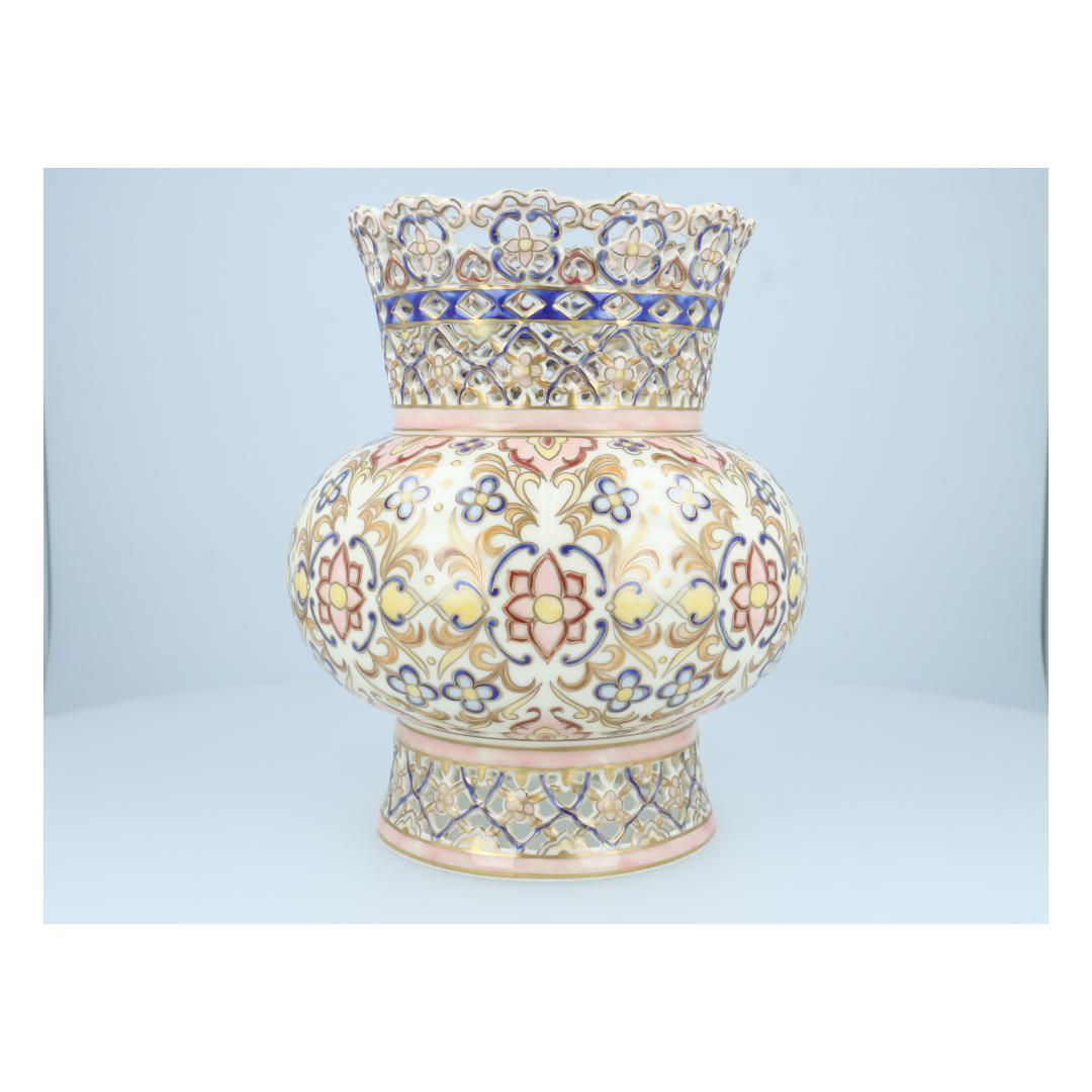 【美品】Zsolnay ジョルナイ 花瓶 金彩装飾 ハンガリー製 アンティーク調