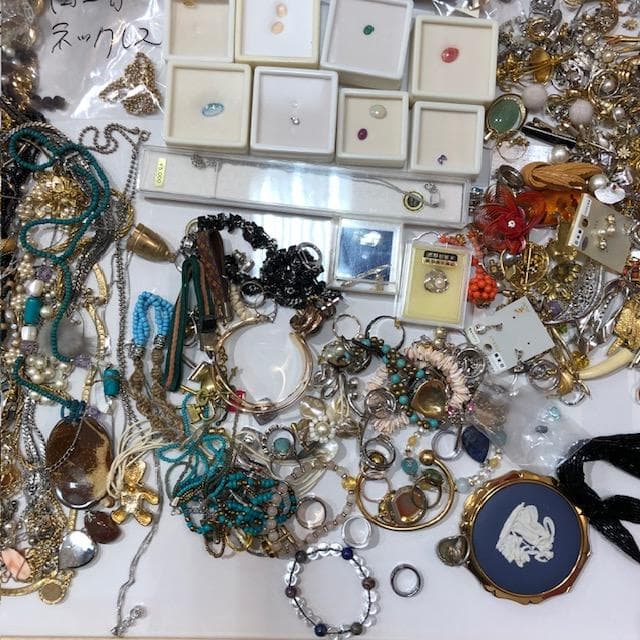 ♪真珠・珊瑚・シルバー・水晶他メッキアクセ一式♪