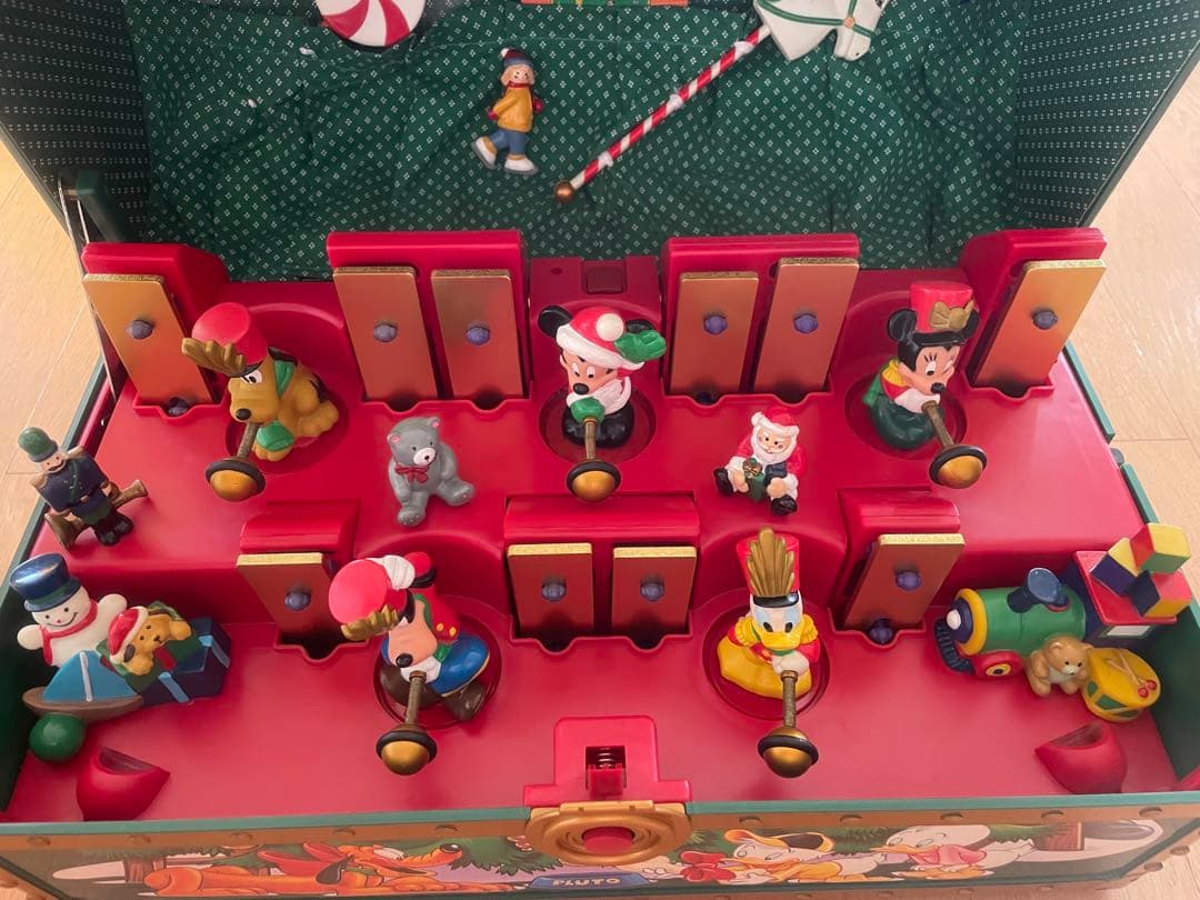 オルゴール Mickey's Musical Toy Chest