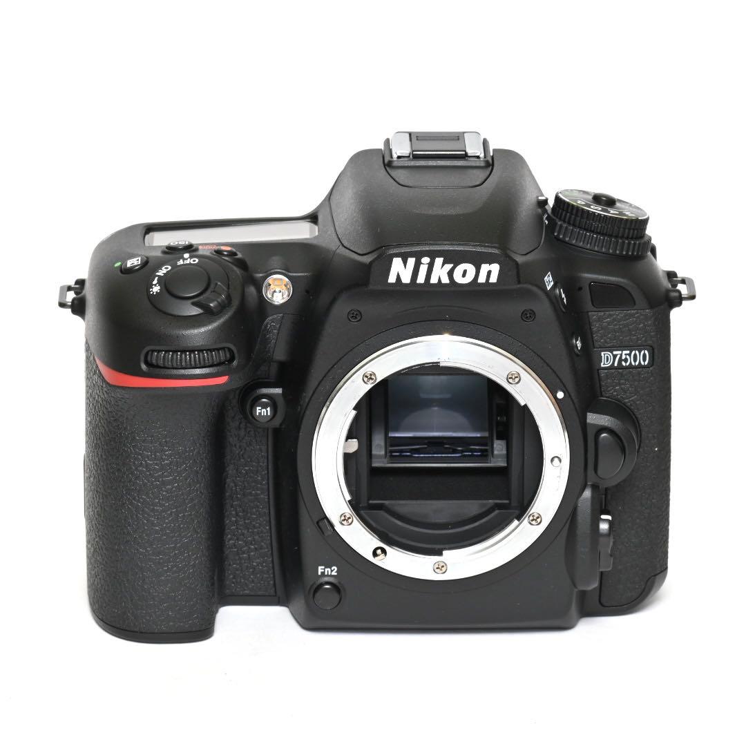 美品｜ショット数わずか「2797回」！！Nikon D7500ダブルレンズセット