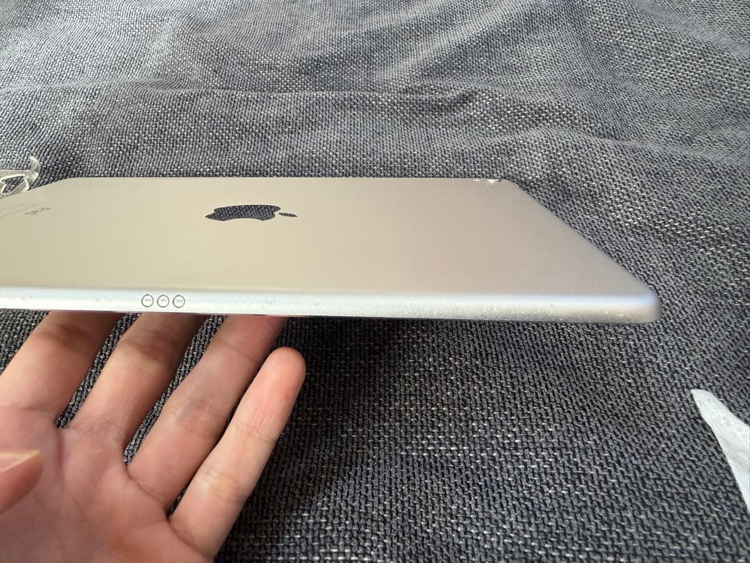 iPad Pro 9.7インチ 本体のみ(Wi-fiモデル 128GB)