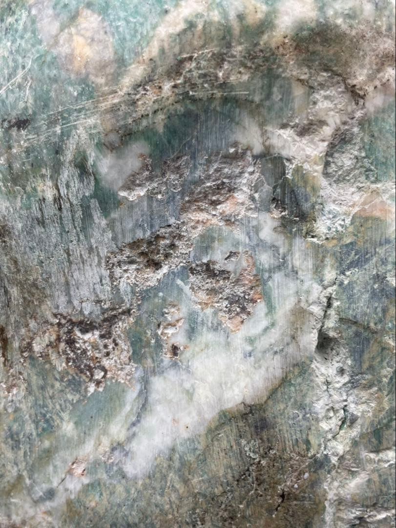 超希少 大型 ヒスイ原石 翡翠 木製台座付 鑑賞石 原石 天然石 鉱石 置物