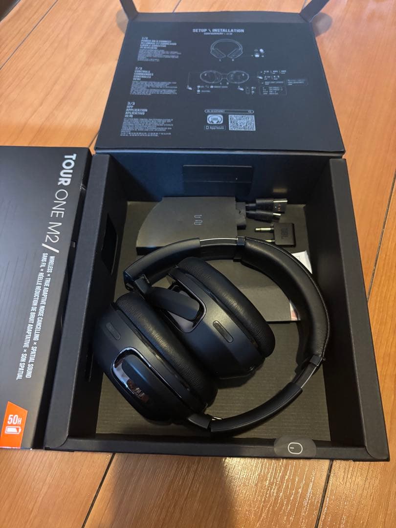 JBL Tour One M2 ワイヤレスヘッドホン 1度の試着のみ