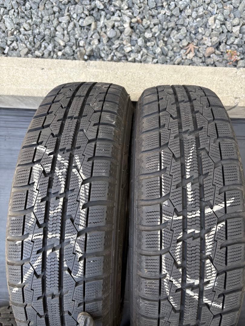 お取引中 SCHNEIDER14インチ23年TOYOスタッドレス⛰️４本