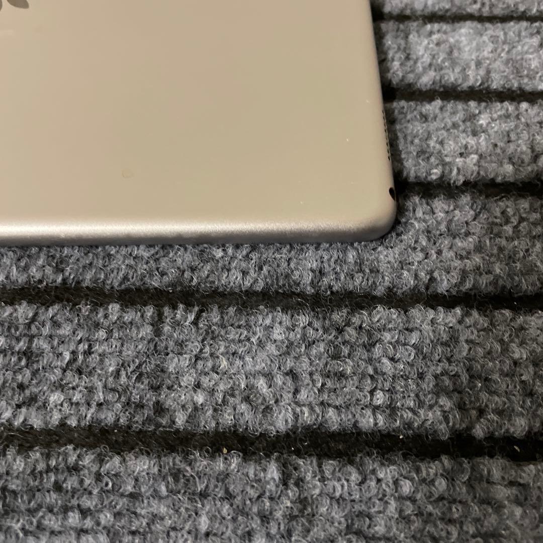 118【早い者勝ち】iPad Pro 10.5 64GB Wi-Fi