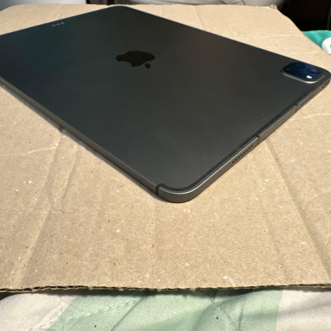 と*★様 iPad Pro 11インチ 第3世代 256GB バッテリー100%