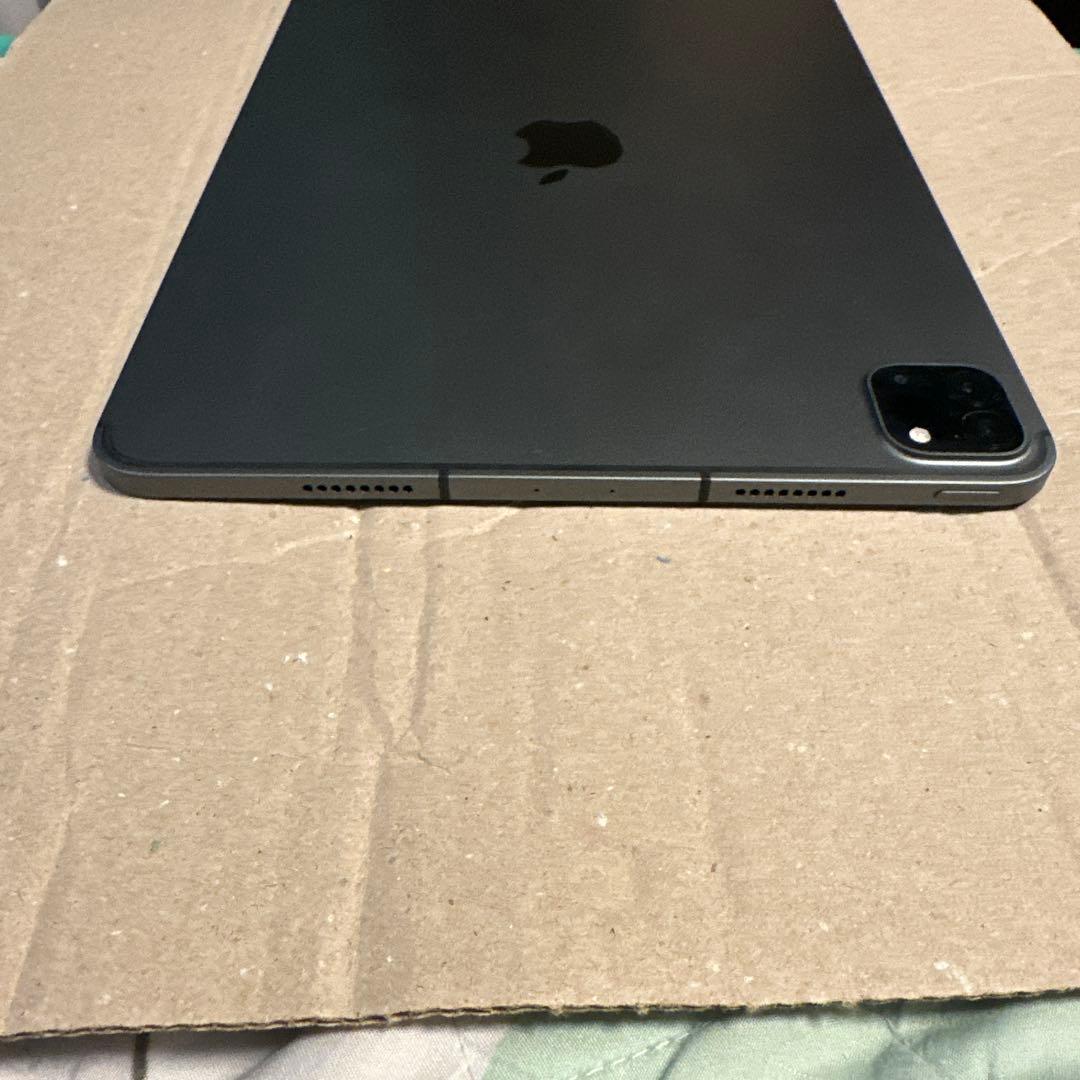 と*★様 iPad Pro 11インチ 第3世代 256GB バッテリー100%