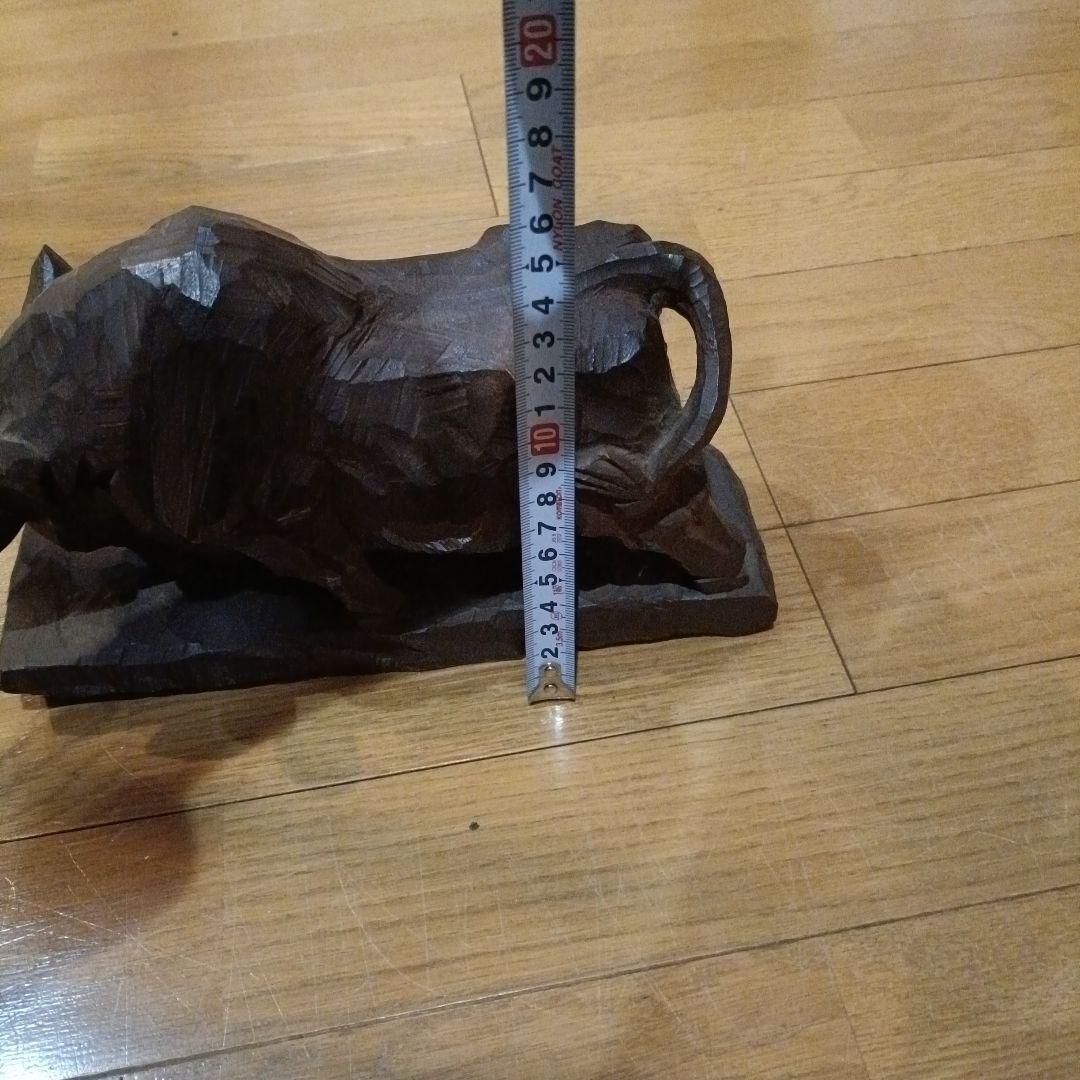 西田秀　力闘　牛　木彫