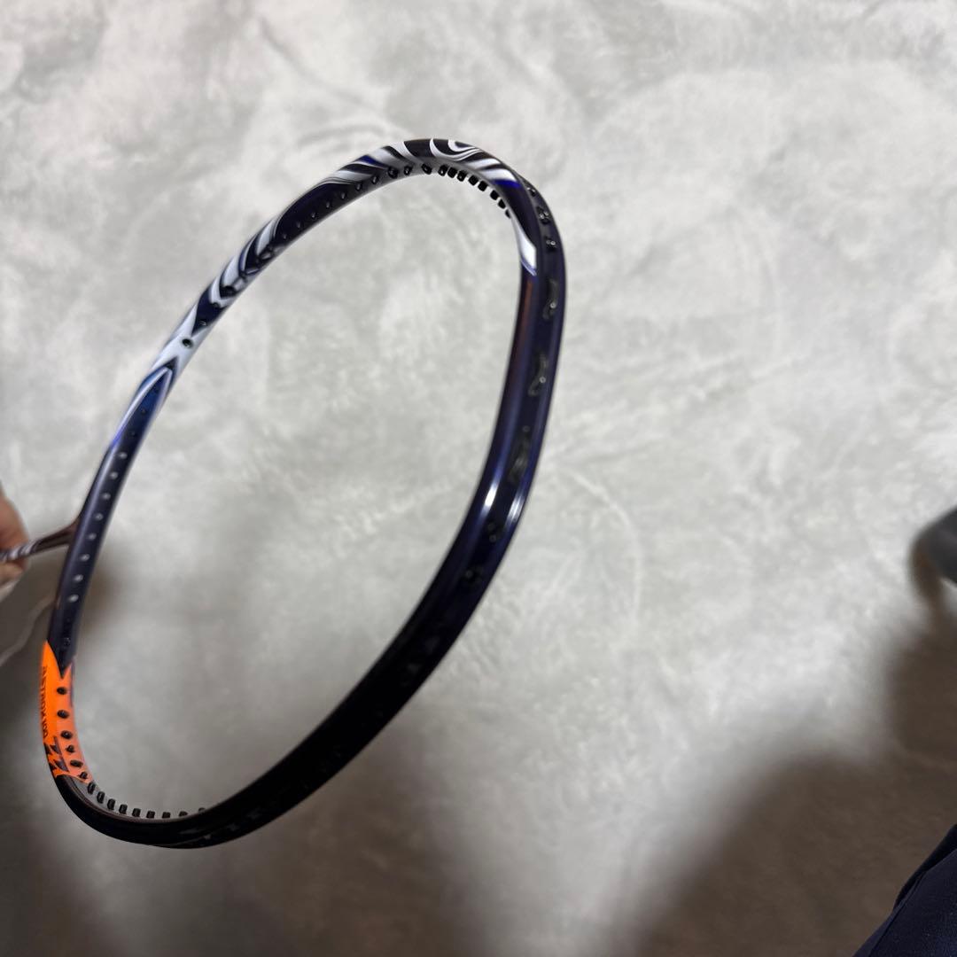 ヨネックス アストロクス100zz 4UG5