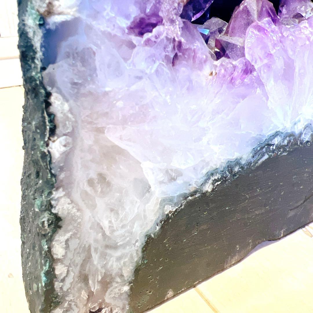 アメジストドーム　天然石　大型　高さ54cm 横幅23.5cm 奥行き22cm