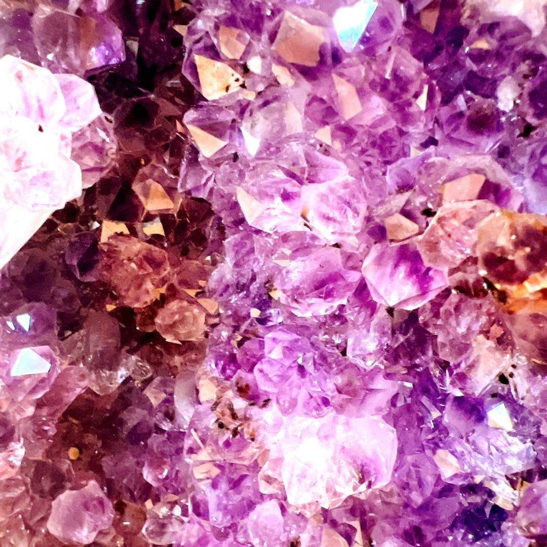 アメジストドーム　天然石　大型　高さ54cm 横幅23.5cm 奥行き22cm