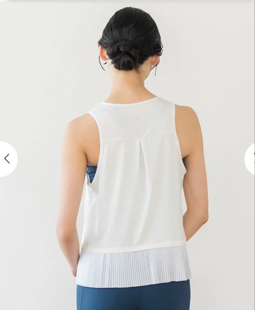 新品未開封☆SUKALA☆プリーツタンクトップ☆オフホワイト☆L