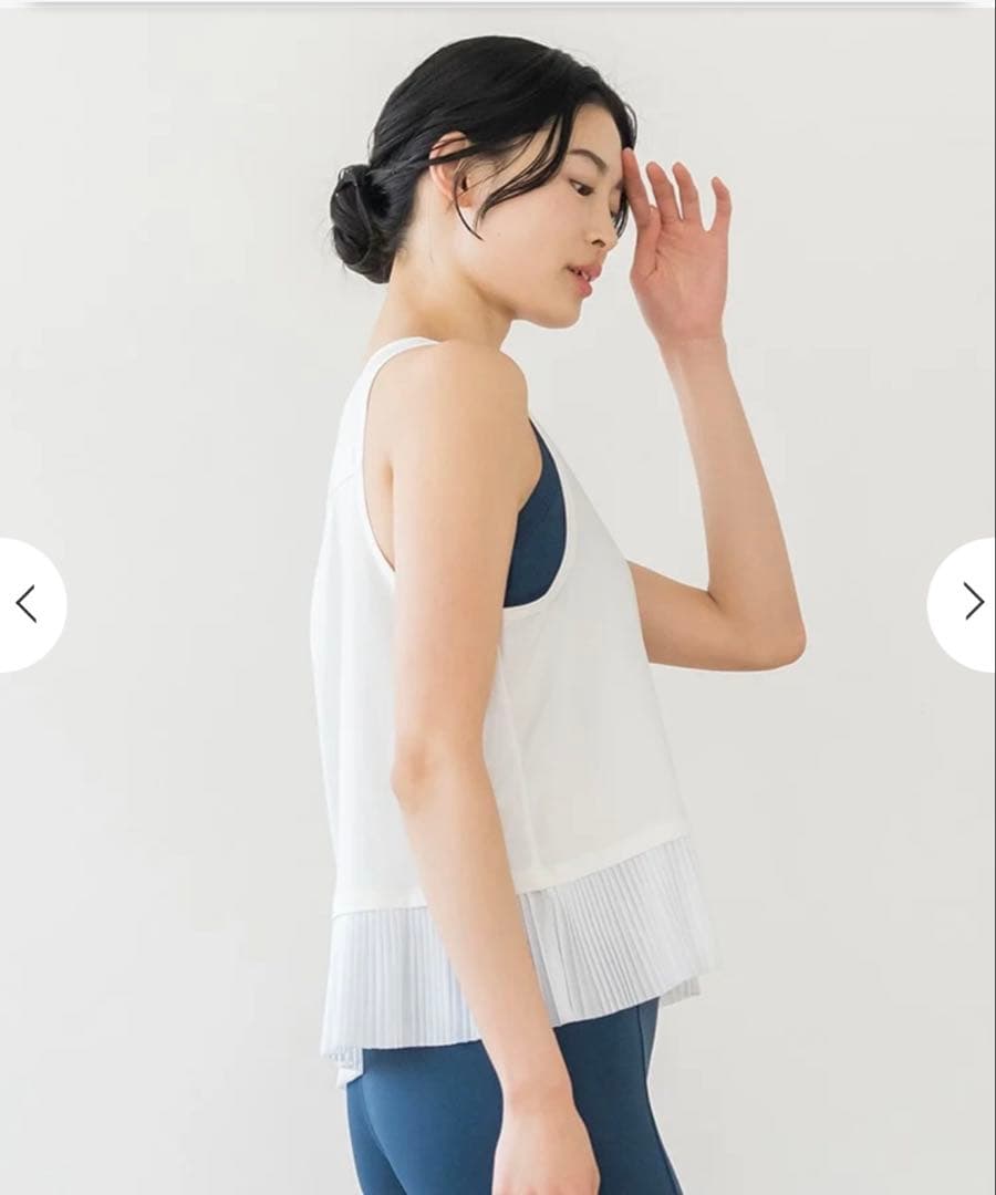 新品未開封☆SUKALA☆プリーツタンクトップ☆オフホワイト☆L