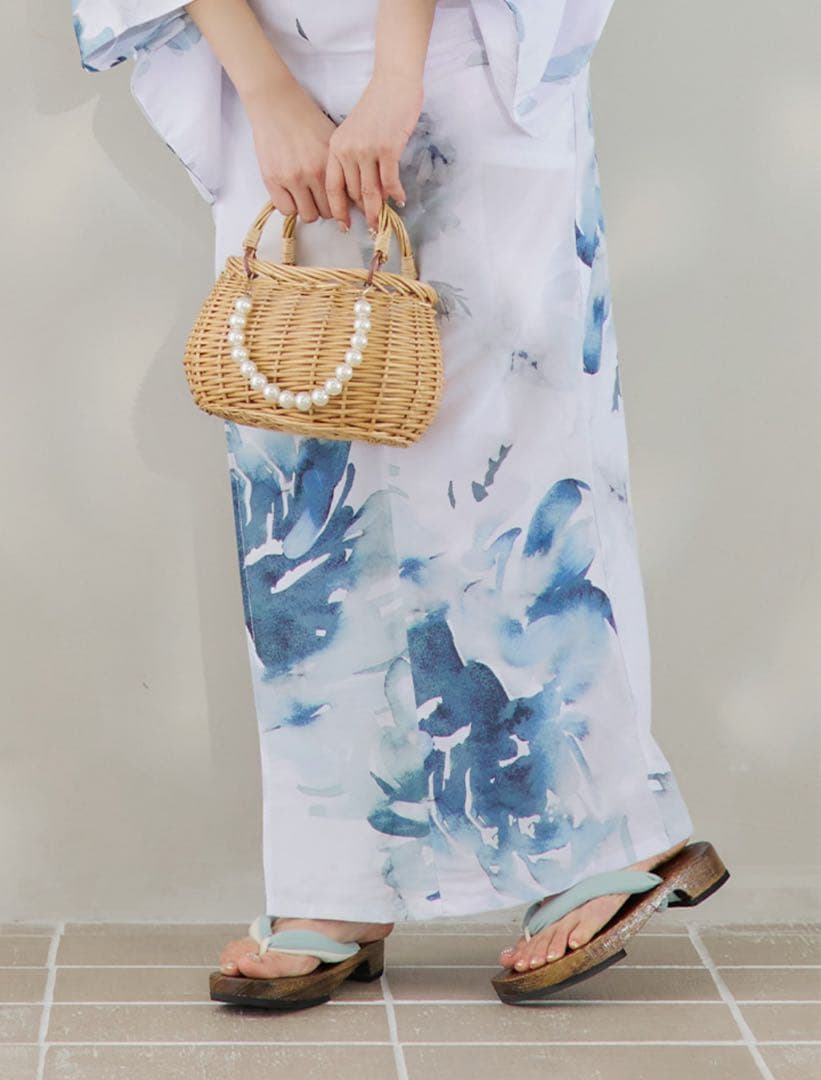 青い花柄 浴衣・帯・下駄セット　JEWELS