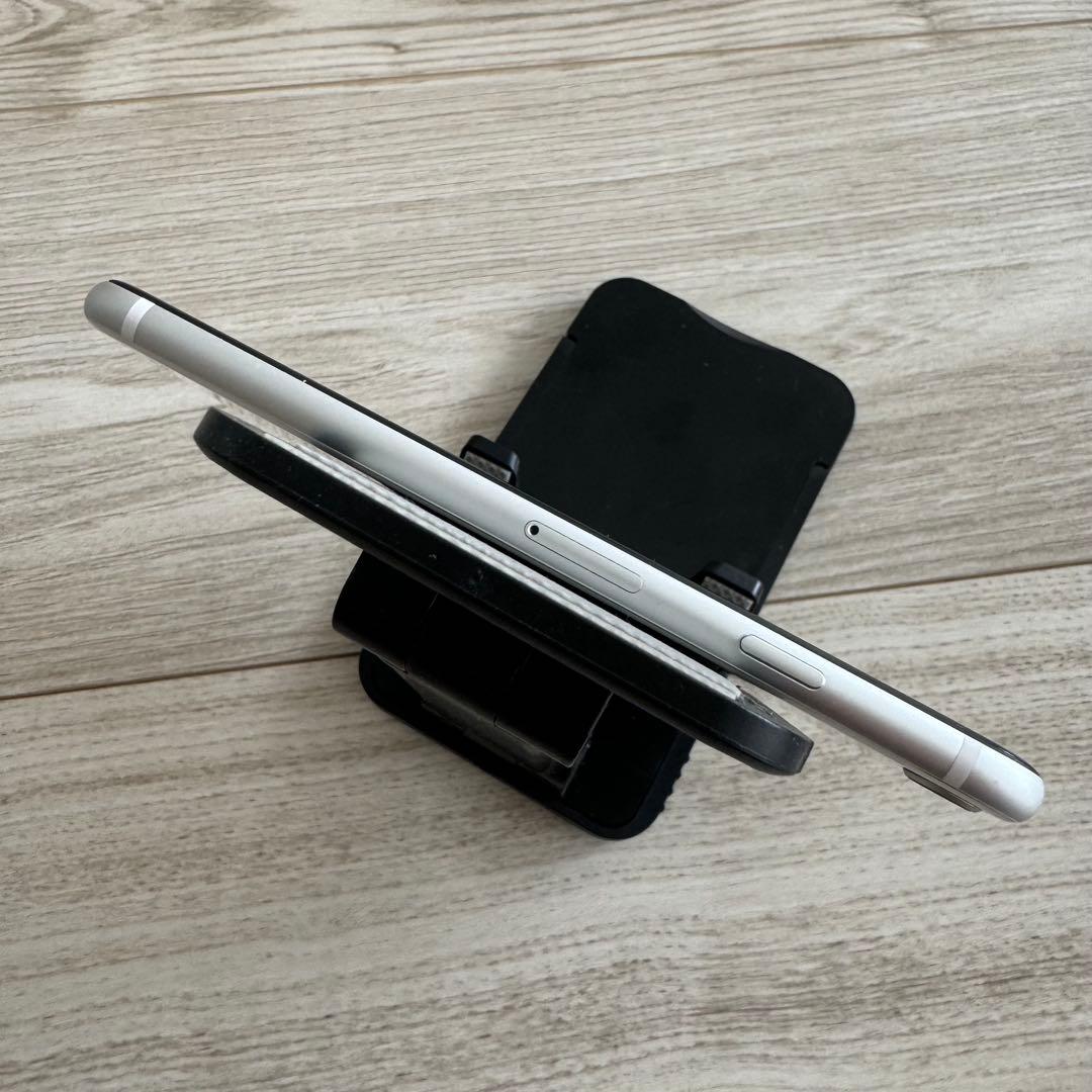 iPhone SE （第2世代） 128GB ホワイト SIMフリー