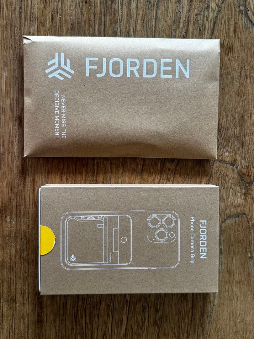 FJORDENフィヨルデン　iPhone15 Pro Maxカメラグリップ