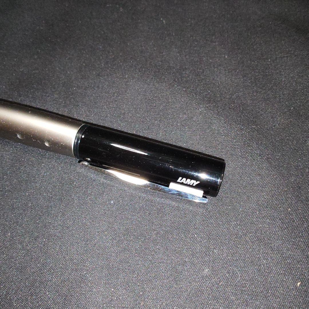 ラミー　アクセント　万年筆　ブラック　金ニブ　М
