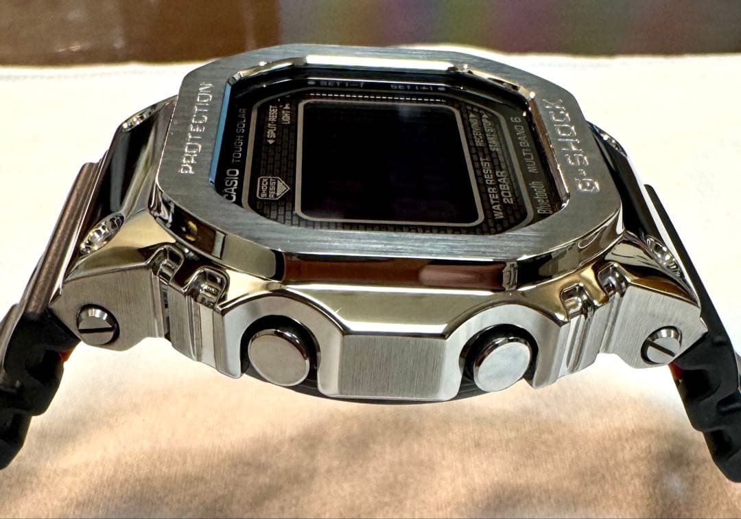 G-SHOCK GMW-B5000-1JF メタルシリーズ