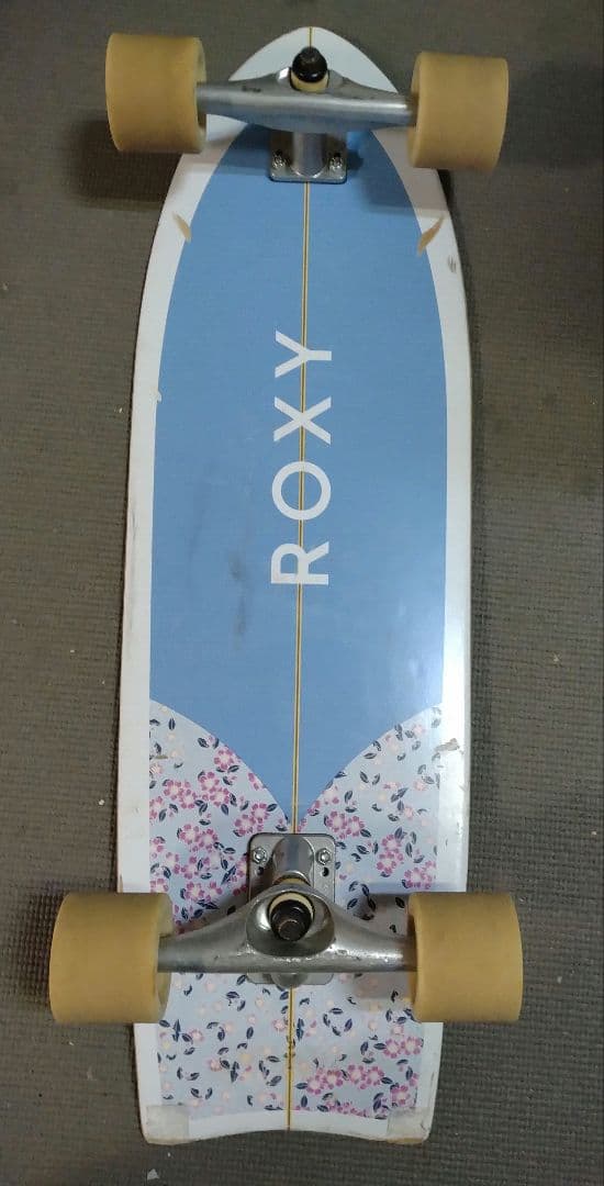ROXY スケートボード サーフスケボー　サーフィン　Quicksilver