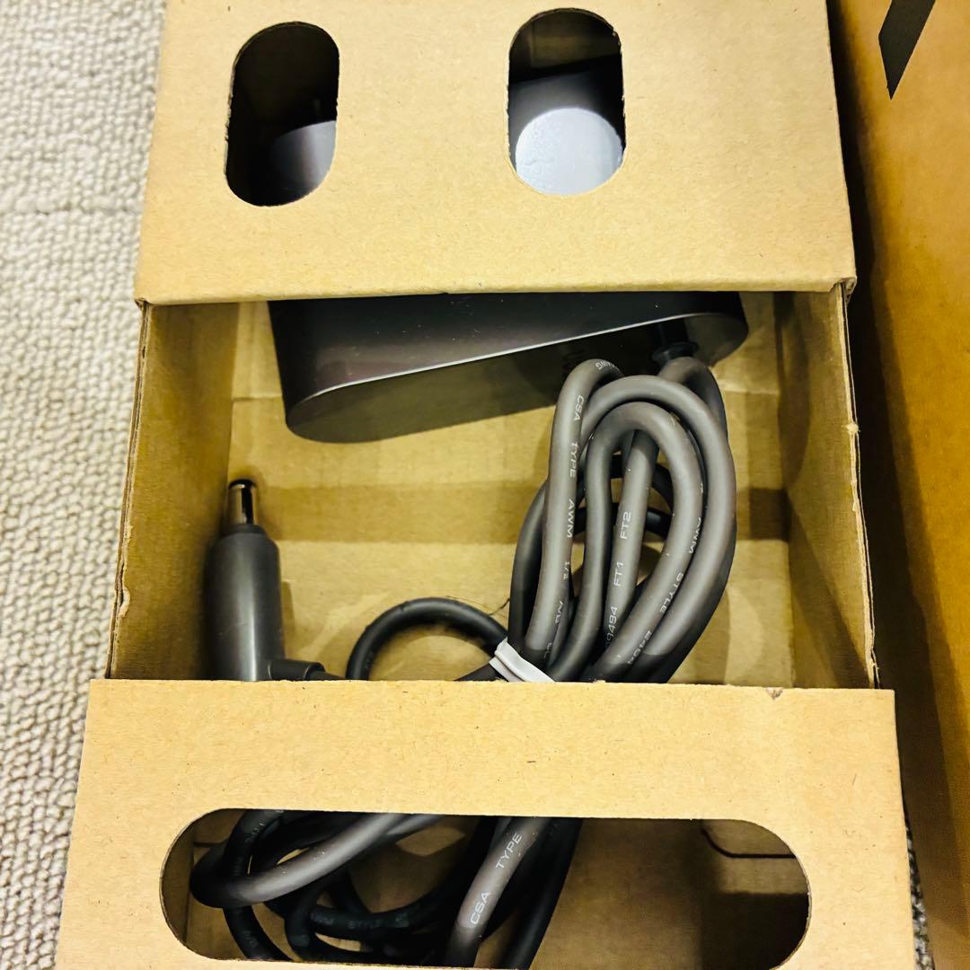 Dyson V7 Advanced コードレスクリーナー ダイソン スタンド付