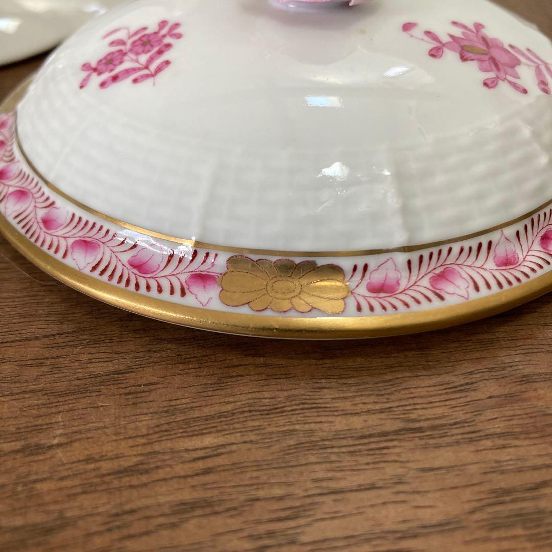 ヘレンド　アポニーピンクの蓋付きスープカップとソーサー2個セット