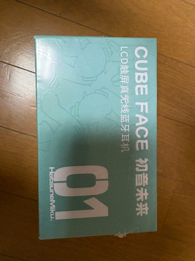 初音ミク　ワイヤレスイヤホン bilibili goods CUBE FACE