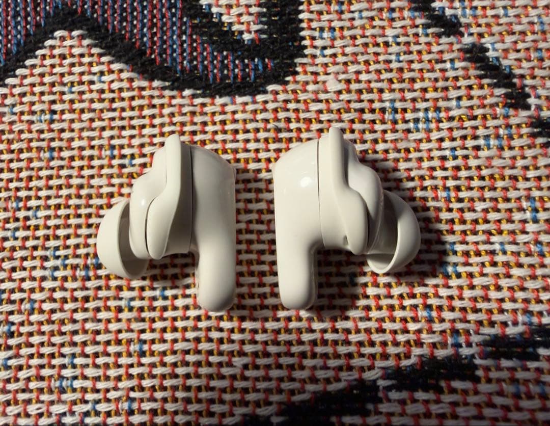【超美品】BOSE QuietComfort Earbuds II ホワイト