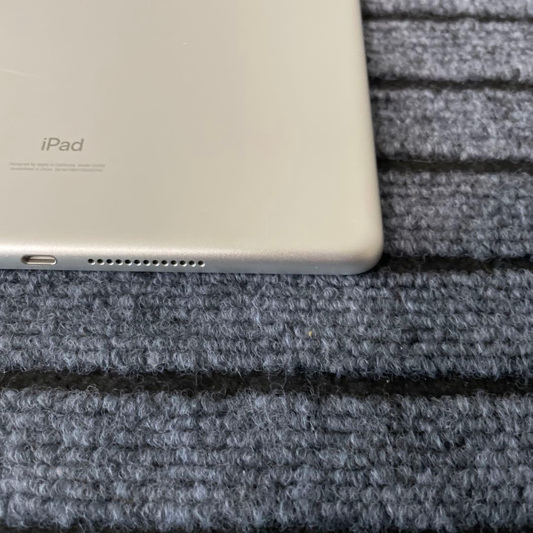 97【早い者勝ち】 iPad 8世代 32GB シルバー