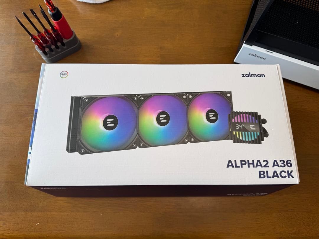 【PCケース】ZALMAN P30 BW（CPU水冷クーラー付属）【中古】