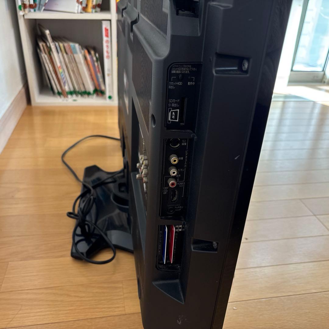 L37-XP05 2011年製　WOOO 日立液晶テレビ