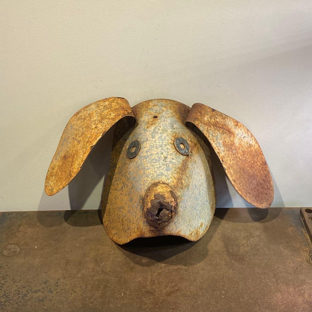錆びた鉄製の犬のオブジェ マスク型 アンティーク