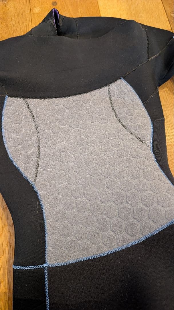 Hurley セミドライ 5/3mm レディース（SMサイズ程度）