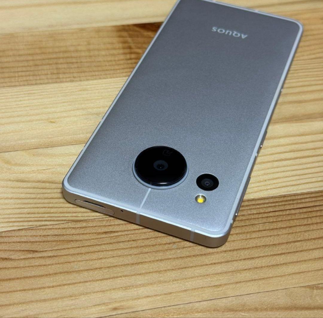 スマートフォン本体 AQUOS Sense7
